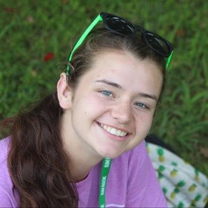 Meet your Posher, Elizabeth